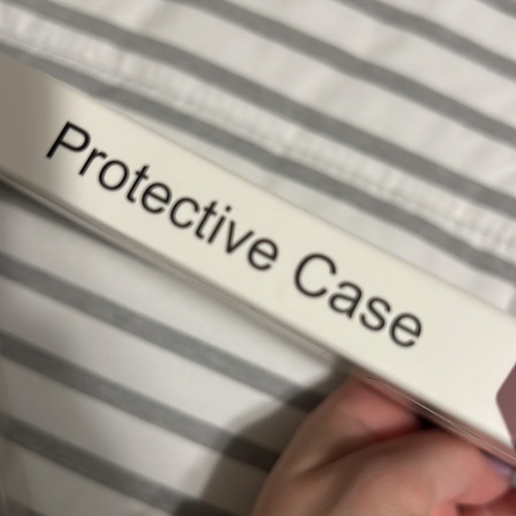 NWT Black protective IPhone 13 Pro Max case - Picture 7 of 8